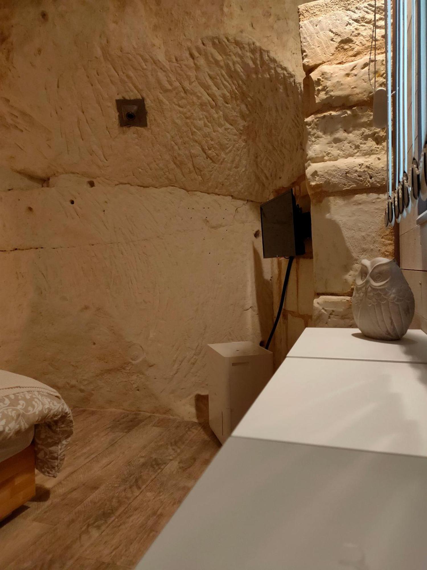 Les Troglos De Beaulieu Loches Room photo