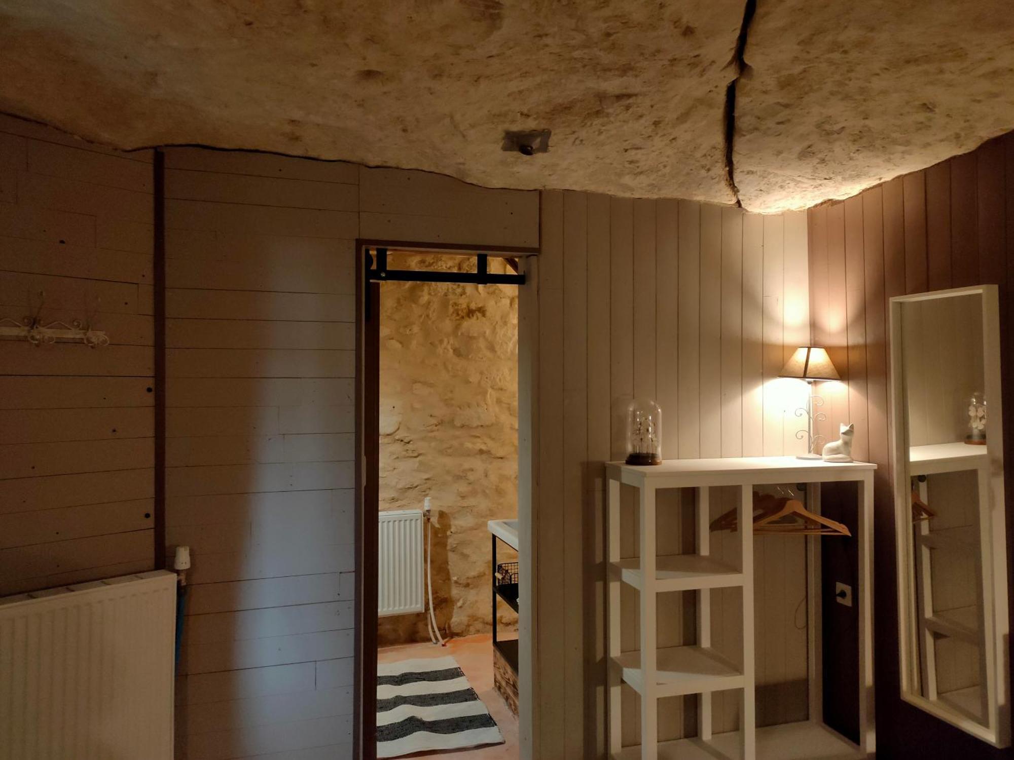 Les Troglos De Beaulieu Bed & Breakfast Loches Room photo